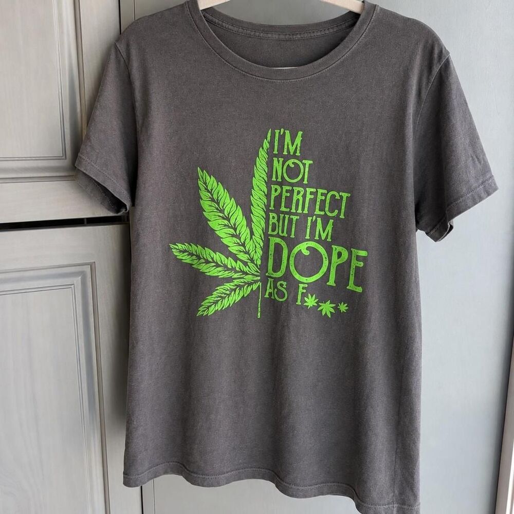 Women's Grey 420 cannabis leaf T-shirt, size M, retro look, crew neck